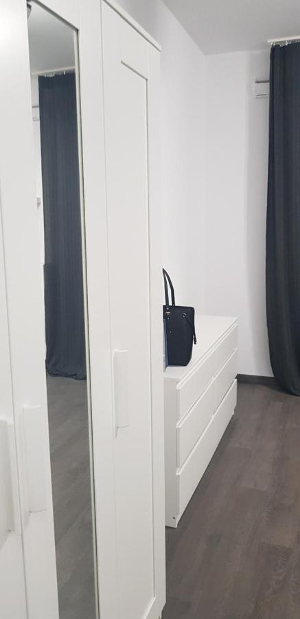 Apartament Kawalerka Mieszkanie Warszawa Exteriör bild